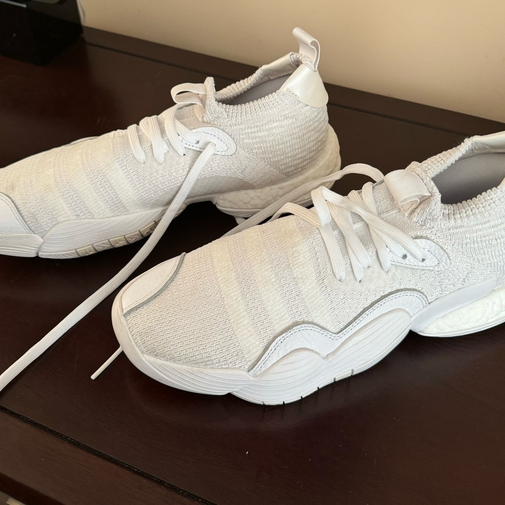 Adidas Trae Young 2.0 Triple White